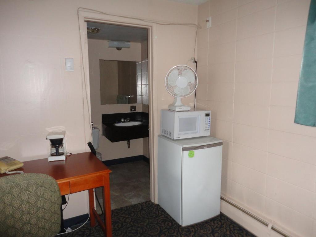 Matador Motel Drayton Valley Quarto foto